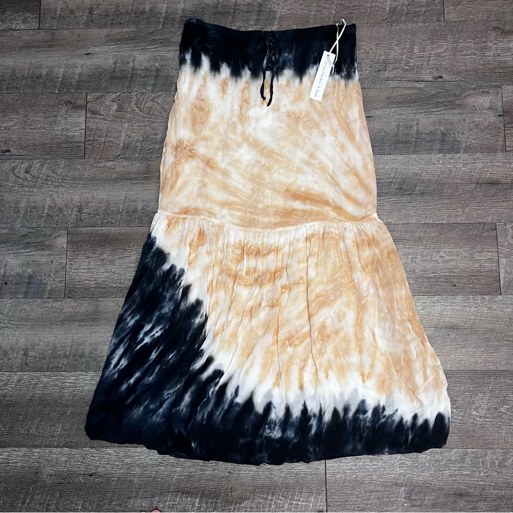 Young Fabulous & Broke Navy and Cream Tie-Dye Maxi Skirt